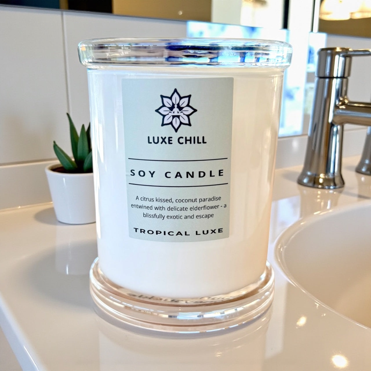 Luxe Chill Ophelia Candle - Tropical Luxe
